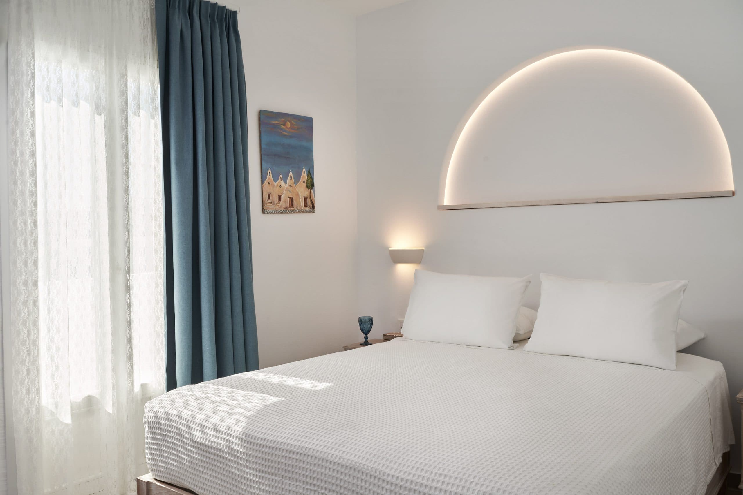 Hotel amenities and thoughtfully designed common spaces